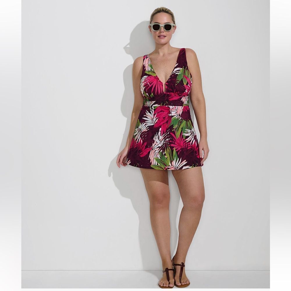 Land's End Plus Size Slender Swimsuit Dress Dark Wine Multi Tropical Palm 18